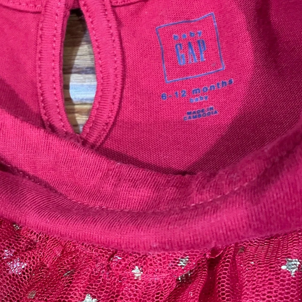 Like New Gap Baby 6-12 month Sparkly Gold Star and Red Dress- Girl - Picture 4 of 5